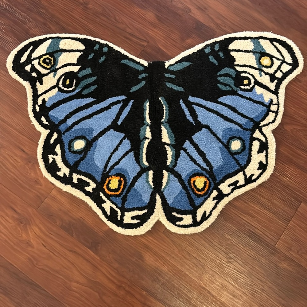 Urban outfitters mini rug